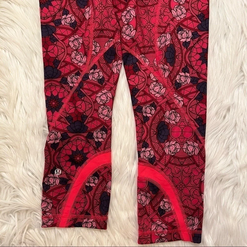 Lululemon Women's Size 6 Run: Inspire Crop II Legging Soul Cycle Prisma Guava